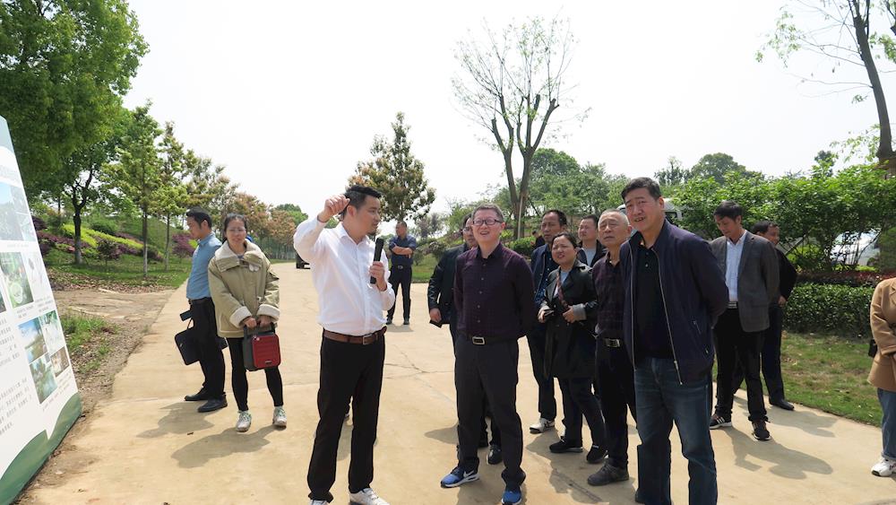 5c9266efd9734fa2a201463f0ad544d7.jpg 5c9266efd9734fa2a201463f0ad544d7.jpg