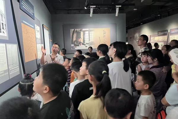 常德会战文物“开口”说话 公益讲解引观众热泪与沉思