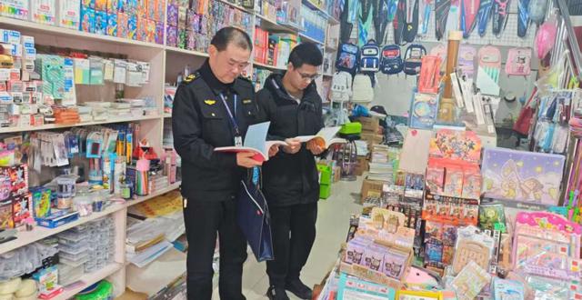 “扫黄打非”在行动桃源县开展春季开学前文化出版市场专项检查