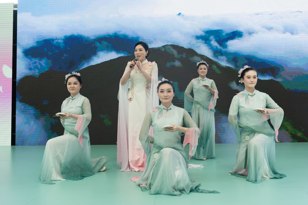 丝弦《桃源处处桃花源》